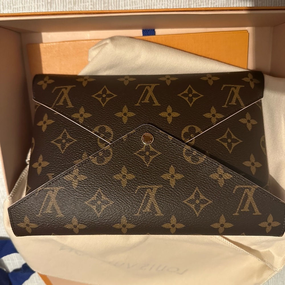 Louis Vuitton Brown and Gold Monogram Wallet Trio - Picture 5 of 6